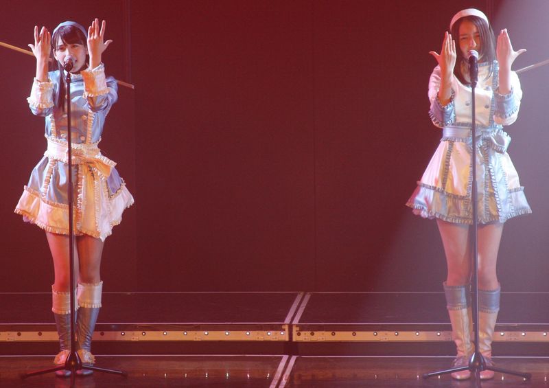 HKT48 直筆 サイン入り マグカップ 下野由貴 中西智代梨 森保まどか Hkt48 森保まどかラストフォトブック まどか : Madoka Moriyasu